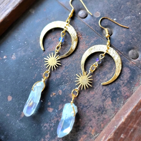 Cosmic crystal moon star earrings gold - Picture 1 of 5